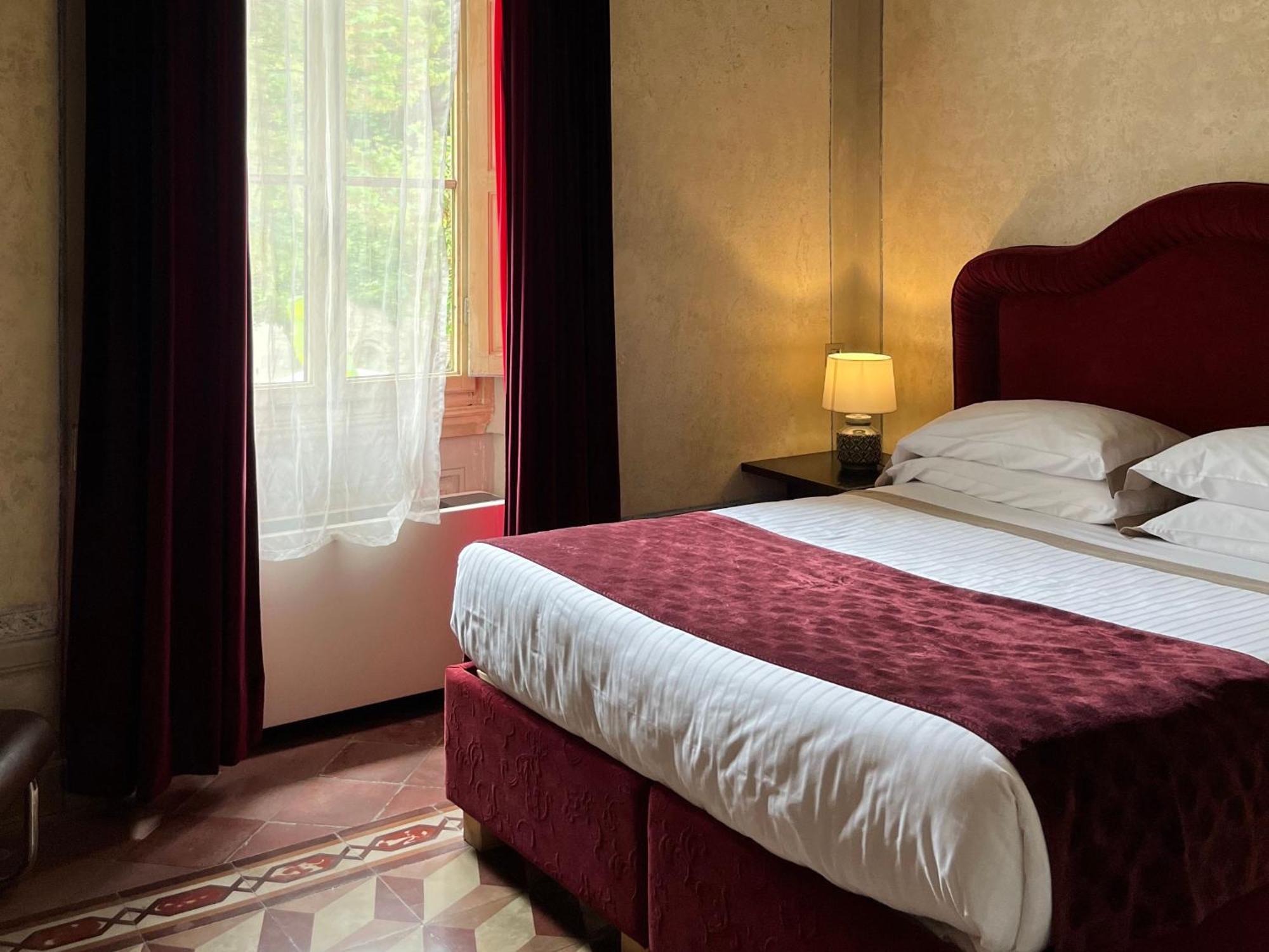 Numa Florence Palazzo San Niccolo ภายนอก รูปภาพ